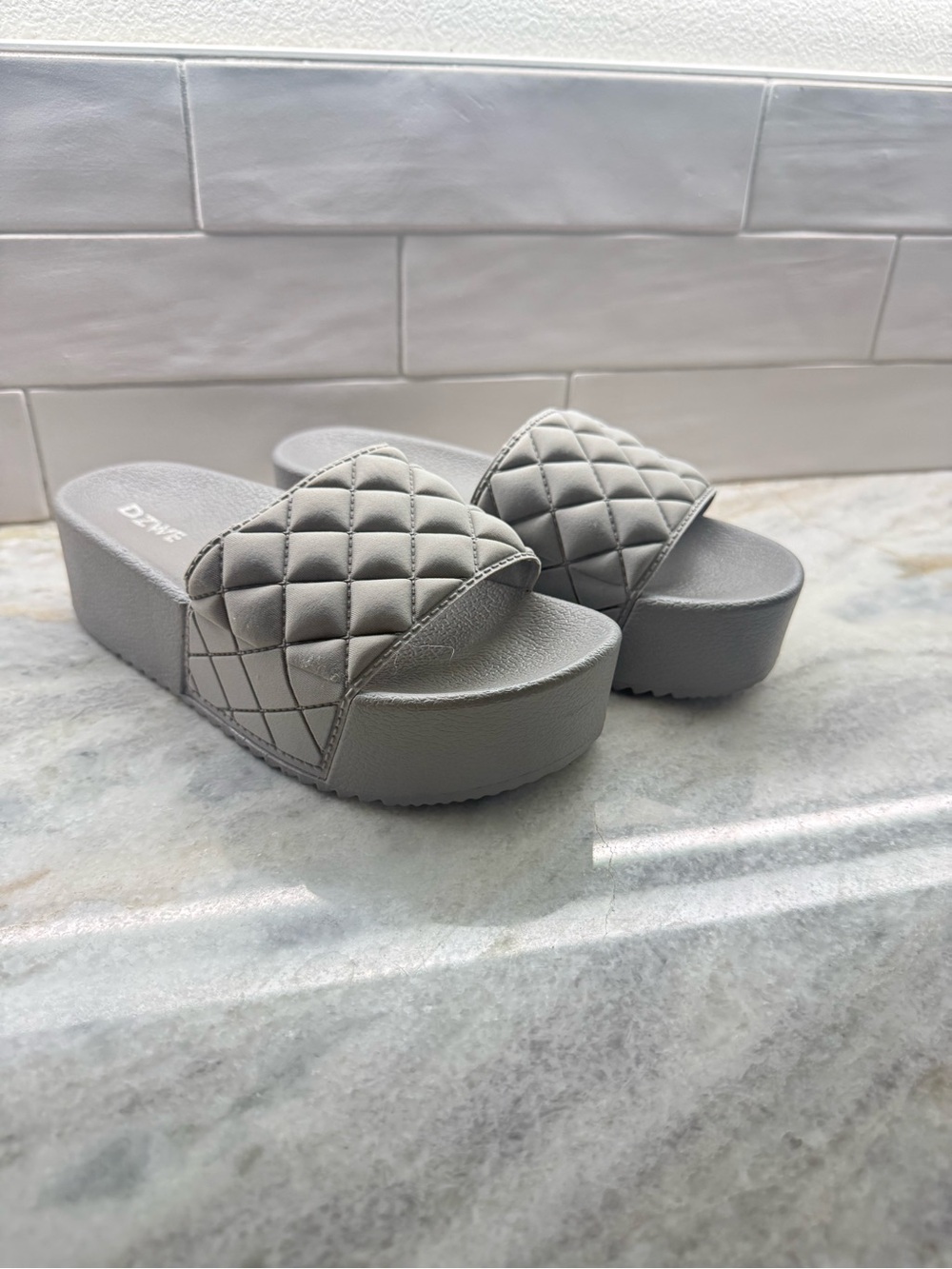 Quilted Slide Platform Sandals - Light Gray